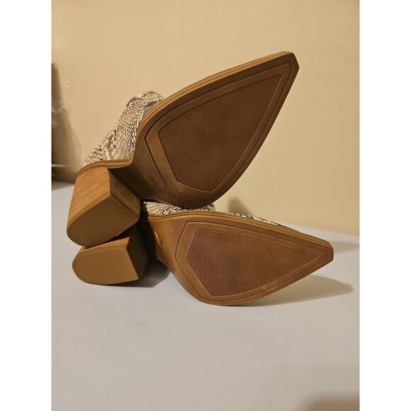 Steve Madden Women's Leather Snake Print Block Heel Ankle Bootie Size 6.5 - Picture 8 of 11